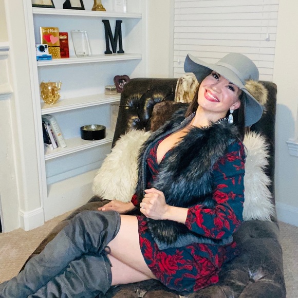 Meet your Posh Ambassador Melissa - Picture 4 of 8